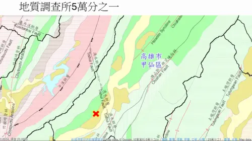 ▲比對地質調查所高精度圖層資料，郭鎧紋發現這起地震應是「滴水斷層」作動。（圖／郭鎧紋提供）