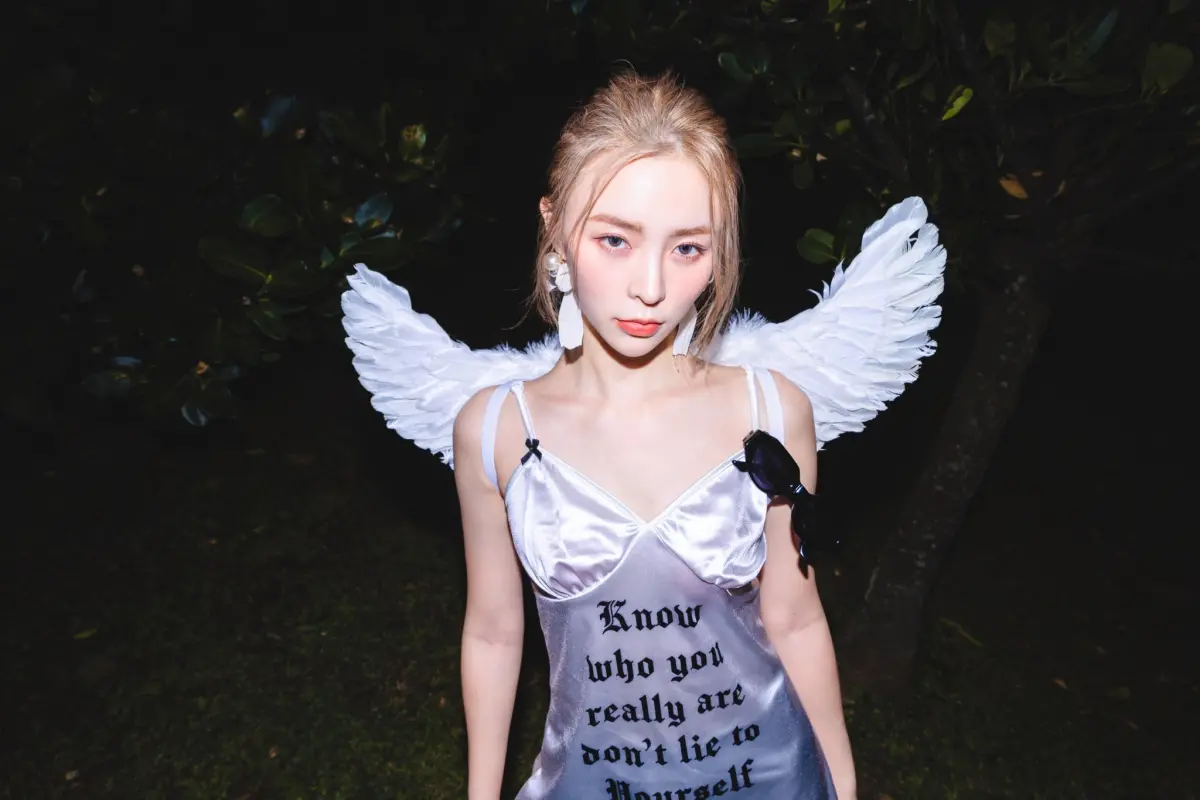 ▲子瑜、舒華日前幫莊錠欣補過慶生，子瑜送了一款姐妹手鐲，日前她們還合照貼臉炫耀。（圖／記者李政龍攝）