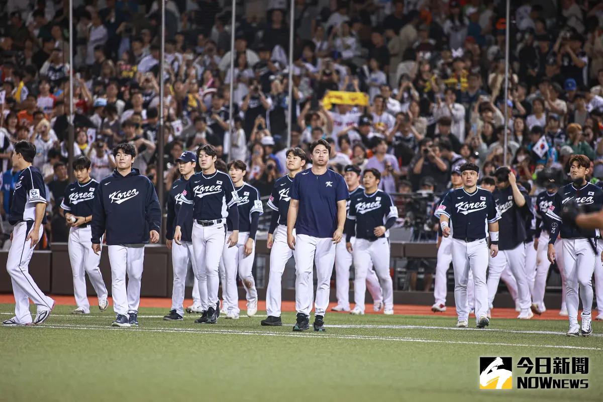 ▲韓國隊在世界棒球12強輸給日本隊後在預賽吞下兩敗，晉級複賽的機率非常渺茫，今天交手多明尼加，若在輸球將確定提前淘汰。（圖／記者葉政勳攝 , 2024.11.15）