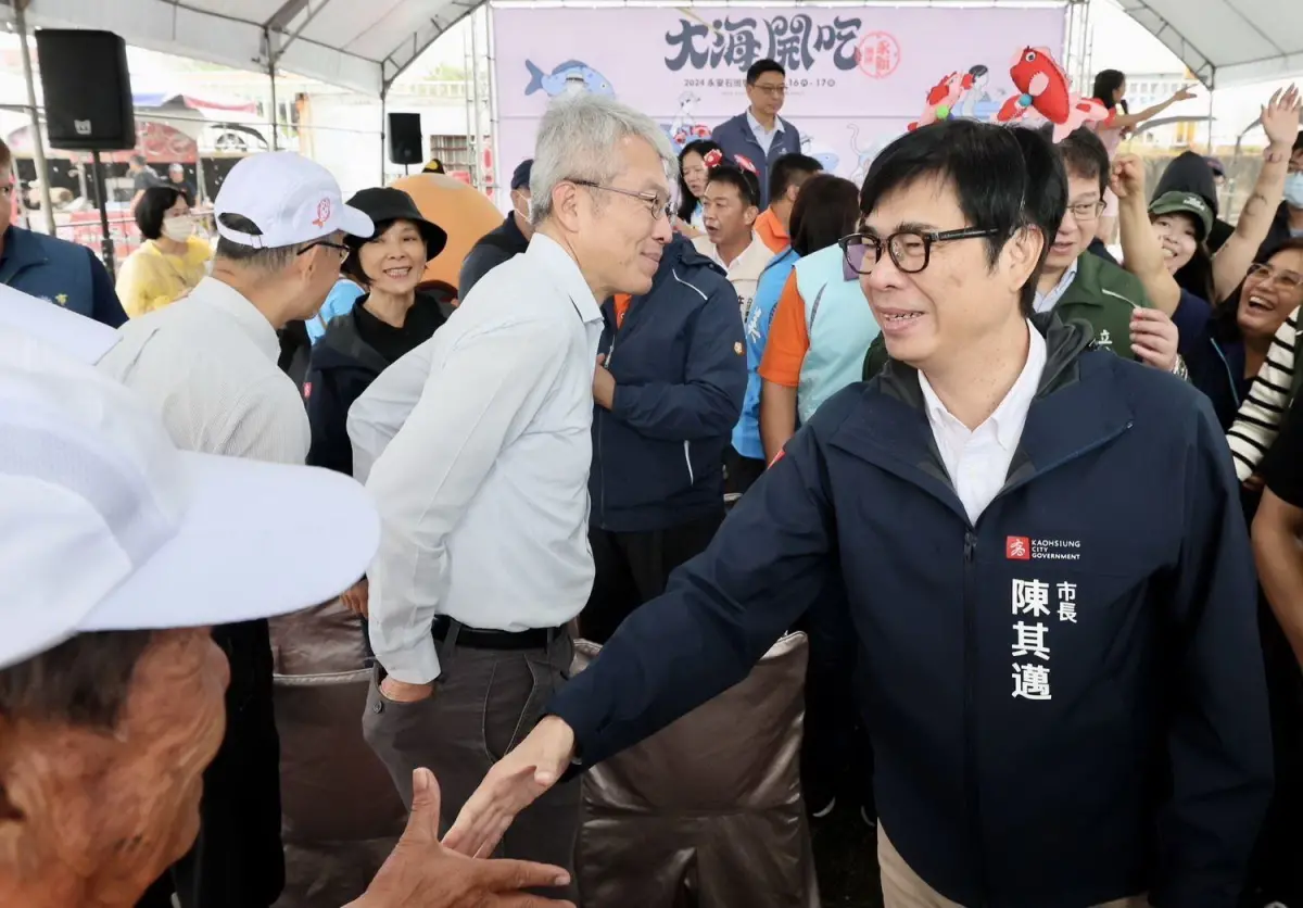 ▲針對已公布的五都民調之中，高雄市長陳其邁為滿意度突破六成的市長，陳其邁表示，感謝市民對市府團隊的支持與信任。(圖／高市府提供)