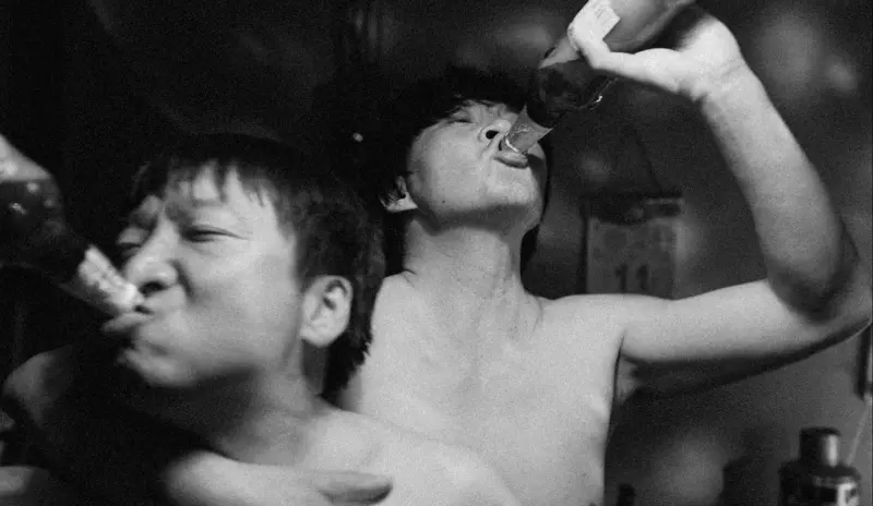 ▲不同於BL劇主打的俊美男男戀,電影《漂亮朋友》描述東北漢子粗獷外表下的細膩情感,更添現實生活中的真實感動。(圖/金馬執委會提供)