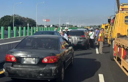 國道1號西螺段車禍！16車連環追撞釀2人受傷　車流回堵約14公里
