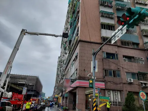 快訊／新北土城18層住宅大樓惡火！40歲男不幸命喪火窟
