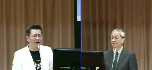 吳春城說,我們現在所遇到的人口結構問題,竟然有將近三分之一的人口缺乏方向,最核心的關鍵就是缺乏文化論述。(圖/民眾黨提供) ▲吳春城說,我們現在所遇到的人口結構問題,竟然有將近三分之一的人口缺乏方向,最核心的關鍵就是缺乏文化論述。(圖/民眾黨提供)