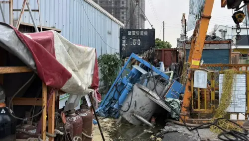 台南仁德工安意外！地基突然下陷、機具傾倒　53歲男遭壓送醫不治
