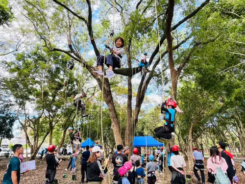 森林保育注新血！林保署攀樹技能訓練　12位林業人員順利取得證照
