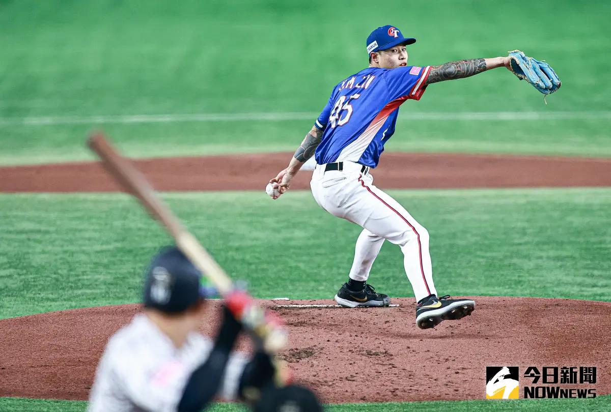 ▲ 世界棒球12強，中華隊在冠軍賽前一日的比賽臨時更換投手，遭罰2000美元（約台幣65000元新台幣），不過最終拿到奪冠獎金上看3億新台幣，韓媒直呼值得。（圖／記者葉政勳攝 ）