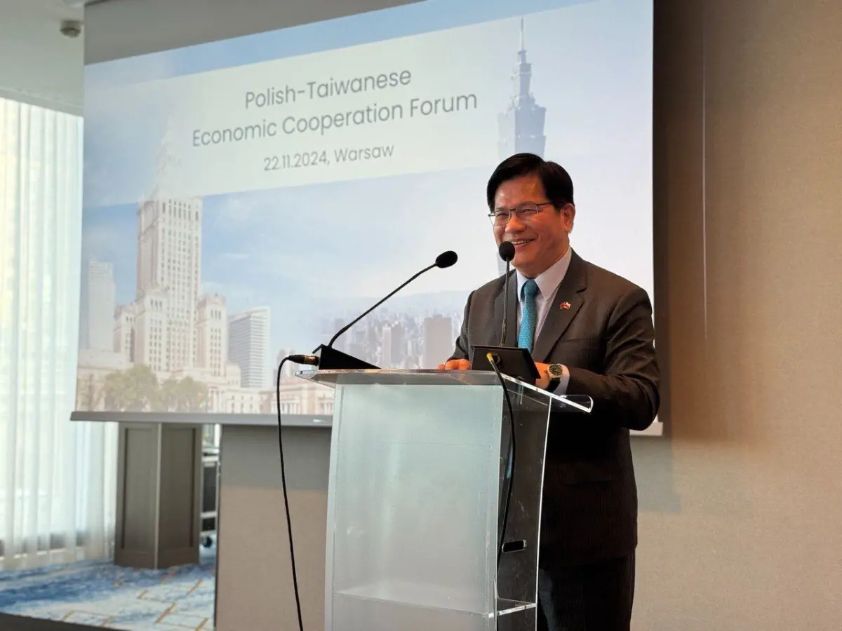 ▲外交部長林佳龍訪歐期間率領我國重要廠商出席「台波經濟合作論壇」並致詞。（圖／外交部提供）