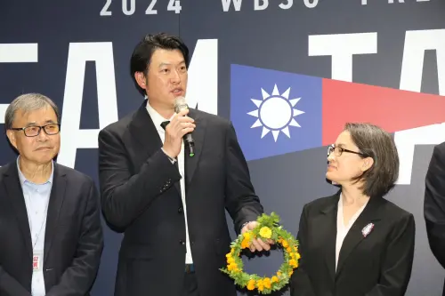 2024世界棒球12強,中華隊冠軍牛棚教練王建民。(圖/記者李政龍攝) ▲2024世界棒球12強,中華隊冠軍牛棚教練王建民。(圖/記者李政龍攝)