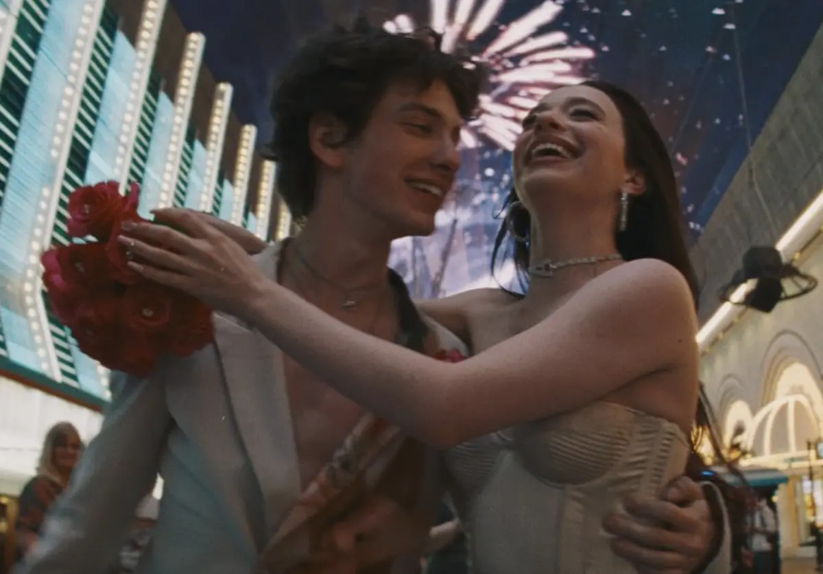 ▲榮獲坎城影展最佳影片的《艾諾拉》，原先在奧斯卡金像獎聲勢不敵其他強片，近期對手接連爆出爭議醜聞，反而讓這部片氣勢大振，連奪3個重要前哨大獎，拿下小金人的呼聲即將衝上冠軍。（圖／摘自IMDb）