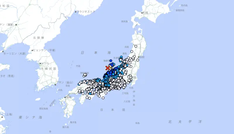 ▲日本石川縣能登半島外海今（26）晚當地時間10點47分發生地震，規模6.4，震央位於北緯37度、東經136.5度的石川縣西方外海，震源深度10公里，最大震度5弱。（圖／翻攝自日本氣象廳）