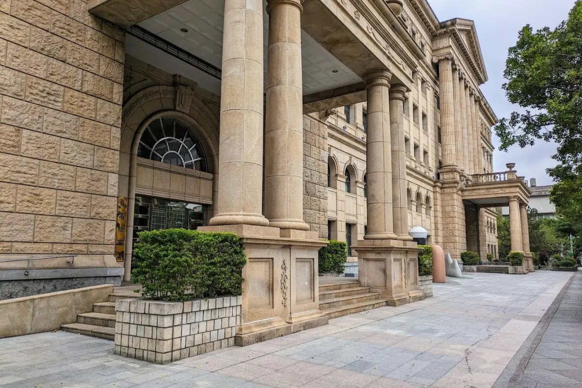 ▲日前網路謠傳「北榮麻疹大流行，門診N95口罩全戴上了」假訊息，引起民眾恐慌，最高檢察署表示已蒐集相關資料分案，於今（9）日發交士林地方檢察署指派檢察官儘速查明消息來源，以安民心。（圖／翻攝畫面）