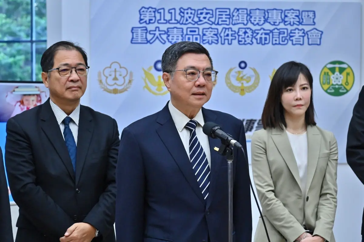 ▲卓榮泰表示慶幸韓國戒嚴在最短的時間落幕，台灣不應該也不能走回頭路，堅決相信國人不允許國內發生不民主的行為。（圖／行政院提供）