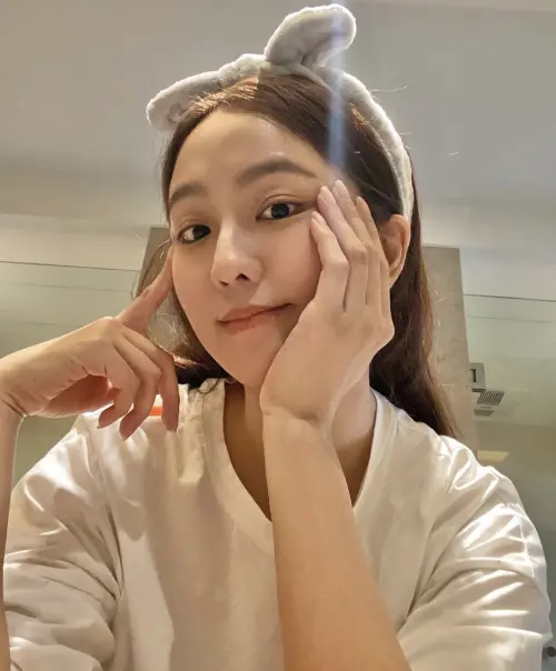 ▲周曉涵是演藝圈超強發電機。（圖／翻攝自周曉涵IG）