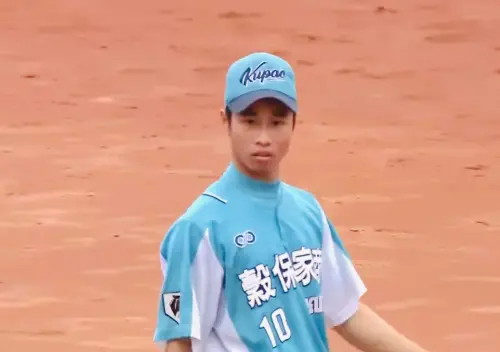 ▲中華隊投手林昱珉過去在穀保家商時，因比賽贏球後對對手怒吼、怒瞪，被網友戲稱為「怒吼哥」。（圖／亮哲臉書）