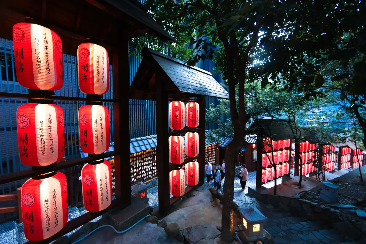 ▲觀旅局推薦深秋入冬之際，來台中「泡好湯、賞花海」小旅行(圖／觀旅局提供2024.11.28)