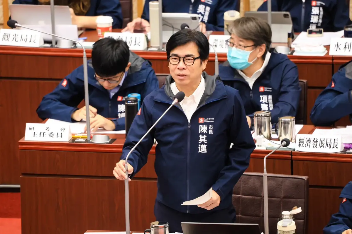 ▲針對議員關心工程品質、農地重劃區防汛及澄清湖高爾夫球場開闢為公園等問題，市長陳其邁一一答詢回應並重申安全是最重要考量。（圖／高市府提供）