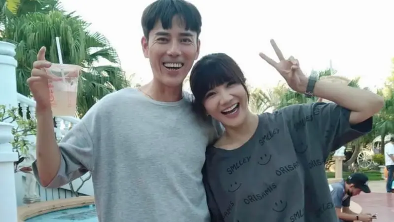 ▲本土劇男生丁力騏（左）和袁儷珊（右）分手後因為財務糾紛鬧的不愉快，丁力騏甚至指控女方欠錢不還、拒絕工作，讓袁儷珊痛心揭開內幕，坦言自己非常難受。（圖／袁儷珊 臉書）