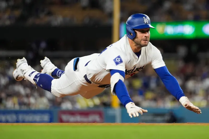 ▲今年隨道奇拿下世界冠軍之後退休的前大聯盟金手套獎得主Kevin Kiermaier，近期受邀擔任Podcast節目《Casa De Klub》嘉賓，他透露加入道奇後的首次打擊練習，他就被大谷的怪力嚇到，並表示：「我從來沒看過這麼快的擊球初速。」圖／美聯社／達志影像）