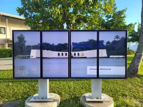 ▲美國海軍亞利桑那號戰艦紀念館（The USS Arizona Memorial）坐落於美國夏威夷州歐胡島的珍珠港中。（圖／記者陳佩君攝，2024.12.1）