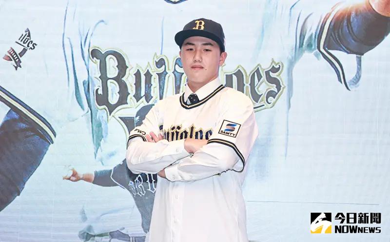 ▲效力於日本職棒（NPB）歐力士猛牛隊的19歲台灣投手陳睦衡，今（29）日在二軍賽事中迎來生涯代表作。他在對戰廣島鯉魚的比賽中以中繼身分登板，主投2局無安打、無保送、無失分，僅用19球送出完美的6上6下，球速最快飆至149公里。（圖／記者葉政勳攝 , 2024.12.02）