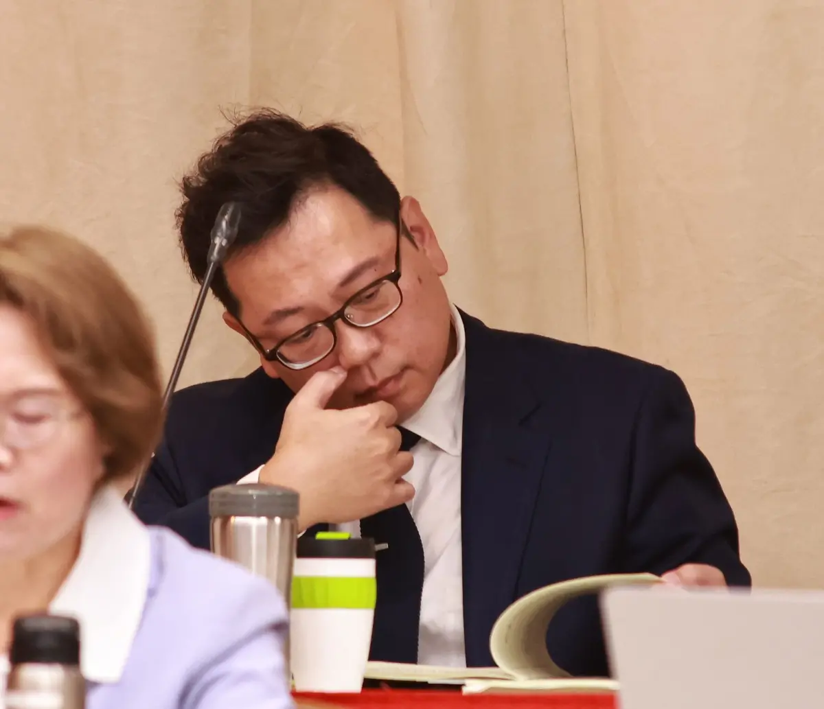 ▲立法院審查大法官人選，民進黨立院黨團推薦的洪偉勝舉例，如果都要用政治角度審查，那這次棒球12強的王牌投手林昱珉、隊長陳傑憲，都不可能入選。（圖／吳翊緁攝，2024.12.03）