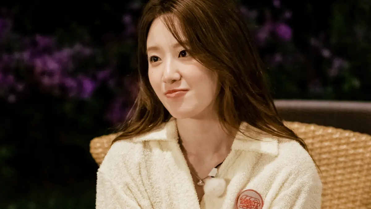 ▲昨日平安夜舒華在IG曬出15張超甜的「男友視角」美照，讓粉絲吃醋狂問她「攝影師是誰？」也不忘祝舒華聖誕節快樂。（圖／舒華IG）