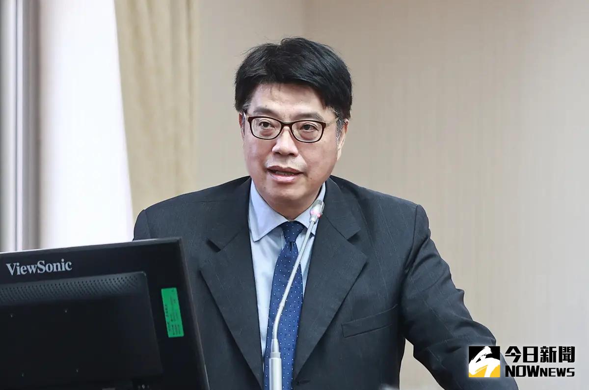 ▲花蓮赴港觀光團遭香港居留，陸委會主委邱垂正表示，已透過溝通平台表態。（圖／記者葉政勳攝 ）