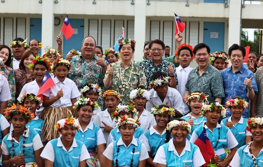 ▲賴清德參訪Nauti小學。（圖／隨行媒體攝）