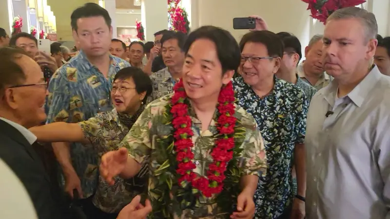 ▲賴清德下榻飯店，受到僑胞歡迎。（圖／記者陳佩君攝，2024.12.04）