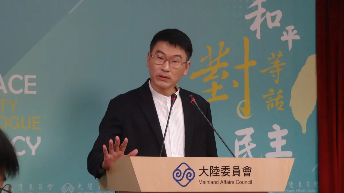 ▲陸委會強調，陸客家屬並未申請來台探視，無所謂赴台證件辦不下來的問題。圖為陸委會副主委梁文傑。（圖／記者呂炯昌攝）