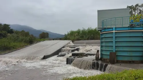 ▲全台灣第一座河川小水力，就在宜蘭！專注小水力發電的新創企業恆水集團去年6月在宜蘭安農溪完成「安農萬富」小水力發電廠，裝置容量達100KW。（圖／記者鍾泓良攝影）