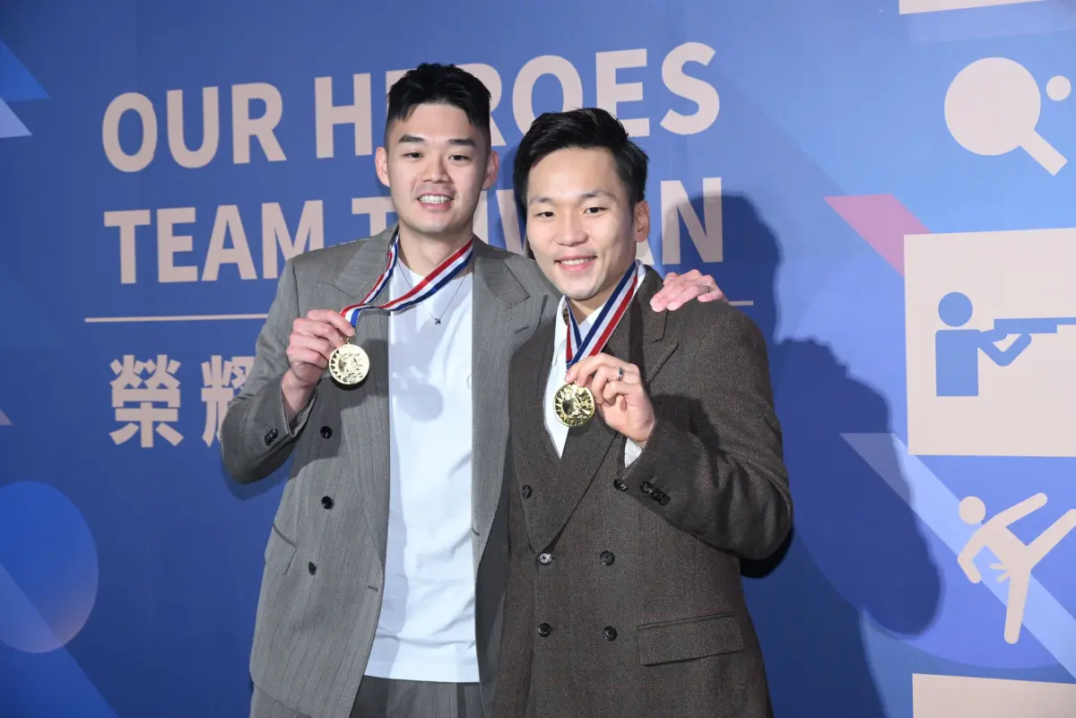 ▲今年國光體育獎章暨運動科學研究獎勵頒獎典禮，再次創下歷史新高，拿下巴黎奧運金牌「麟洋配」李洋、王齊麟出席113年國光體育獎章頒獎典禮。（圖／記者林調遜攝）