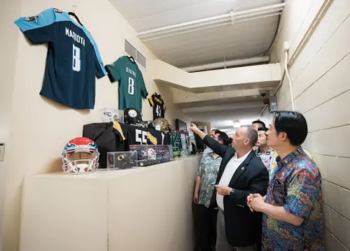 ▲賴清德在州長陪同下參訪夏州急難管理署（HI-EMA）。（圖／總統府提供）