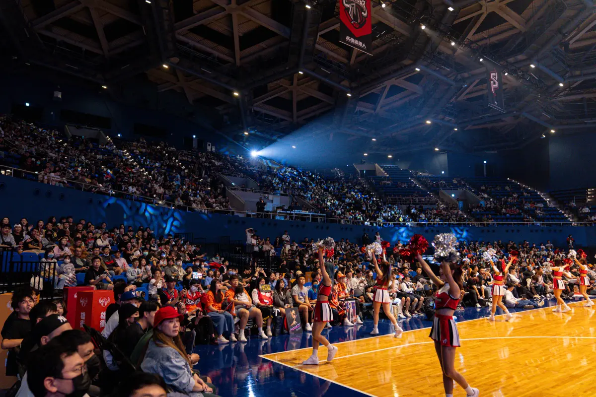 ▲高雄鋼鐵人7、8日在高雄流行音樂中心海音館舉行開幕戰，這也是海音館首次舉行籃球賽事。（圖／PLG提供）