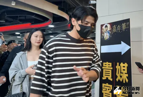 直擊/陳傑憲帶妻朝聖周杰倫!歐陽妮妮也挺肚到場:怕看到生出來