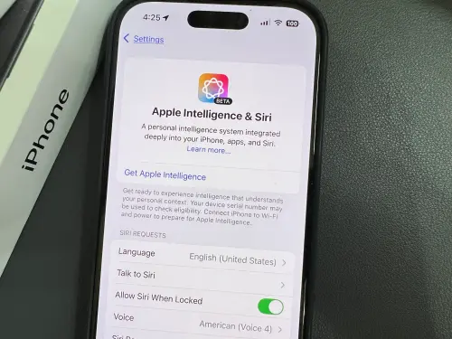 ▲Apple Intelligence目前只有支援英文版，中文版預計會在2025年四月上線，現階段則可以透過3動作來搶先入場。（圖／記者周淑萍攝）