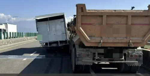 台88線嚴重車禍！轎車故障6旬婦下車放警示牌　遭砂石車當場撞死
