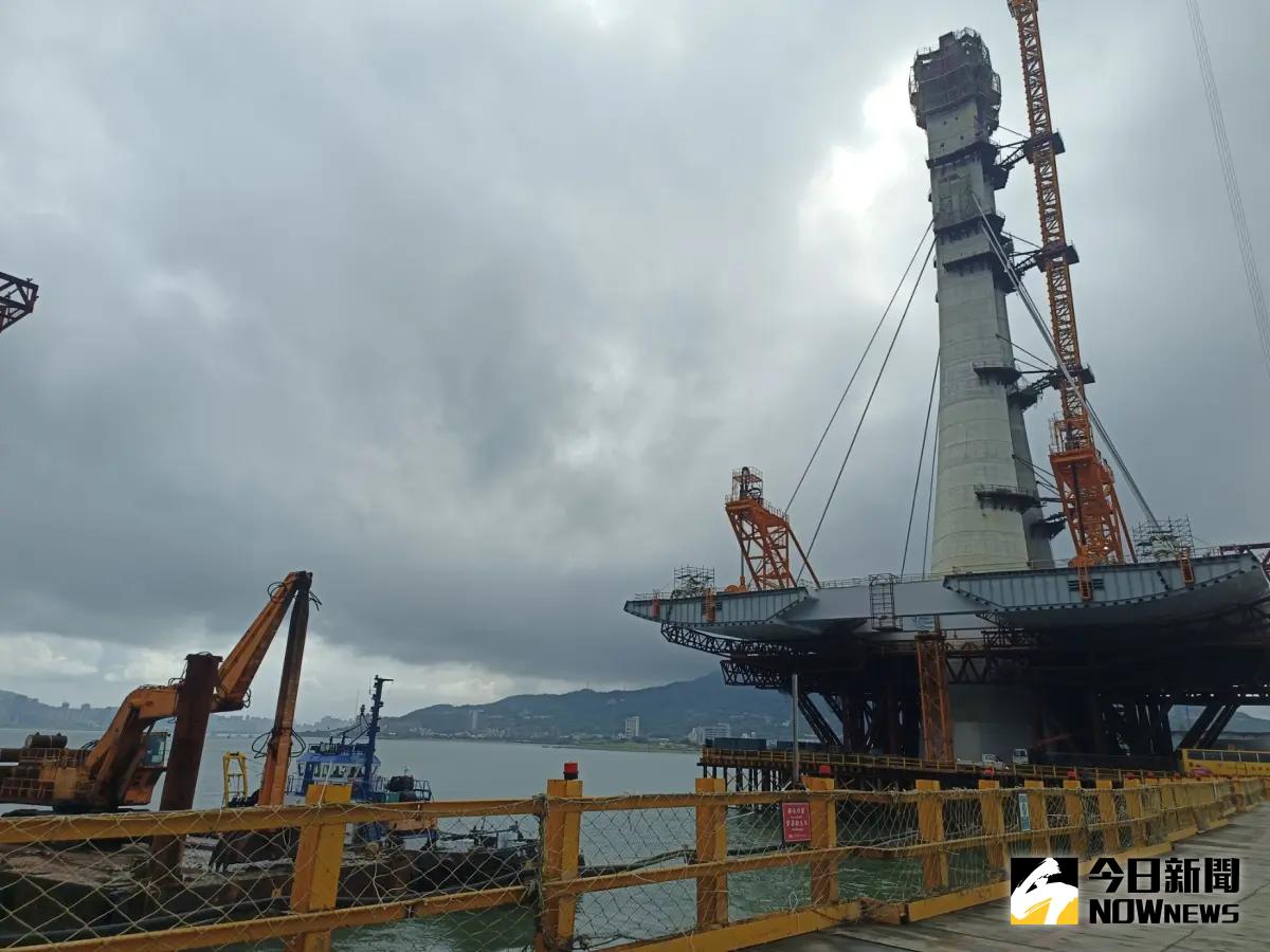 ▲淡江大橋為連結淡水與八里的重要交通樞紐。（圖／記者許若茵攝，2024.12.11）