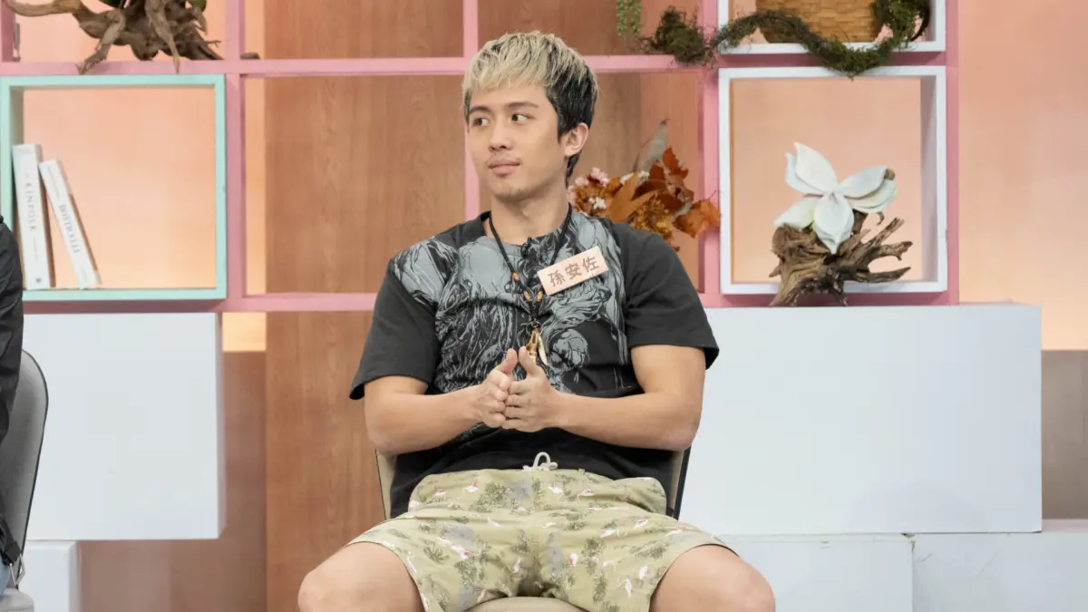 ▲孫安佐在綜藝節目《小姐不熙娣》上自爆國中曾「痛扁女生」，還表示都是對方先動手，最後更鬧到雙方家長對簿公堂。（圖／東森綜合台提供）