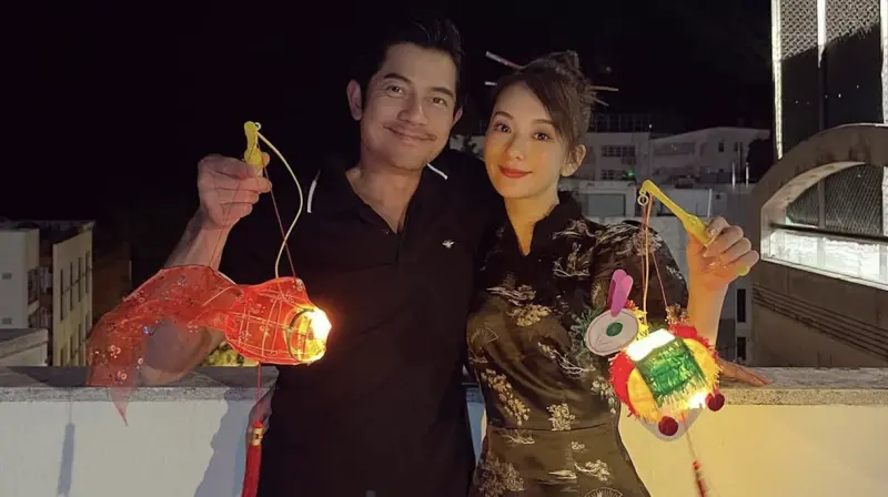 ▲方媛（右）與郭富城（左）結婚後鮮少在公開場合透露兩人相處細節，沒想到最近她在節目上表示，兩人的相處模式與一般夫妻沒有不同，還分享先前買名牌包時有選擇困難症，而郭富城則回「全包了！」（圖／取自方媛 IG）