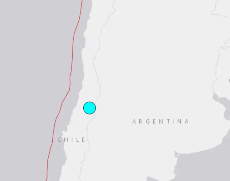 ▲南美洲國家智利，當地時間13日晚間發生芮氏規模6.4的地震。震央地理位置圖。（圖／擷取自USGS）