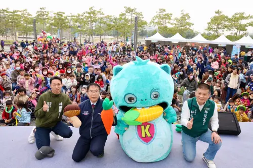 ▲「南科童趣嘉年華」今天在新市區南科考古館廣場展開，主辦單位估計，約有五千人次民眾到場參加。(圖／南市府提供)