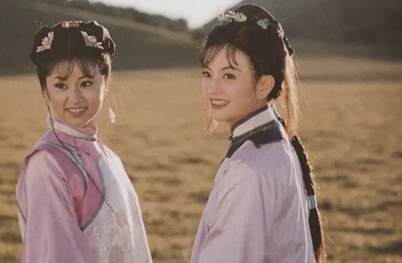 ▲《還珠格格》相關劇照、劇本，將從本月21日起至明年元月24日在新莊的國家影視聽中心3樓「時間圖書館」陳列展出，瓊瑤迷值得把握機會。（圖／怡人傳播提供）