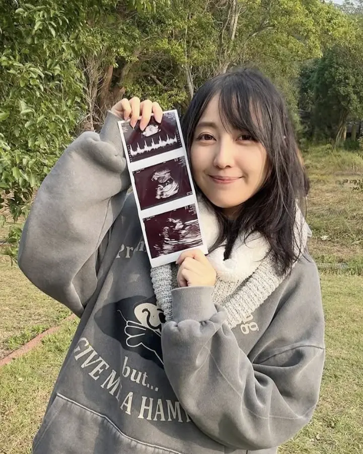 ▲織織開心曬出超音波照。（圖／織織IG）