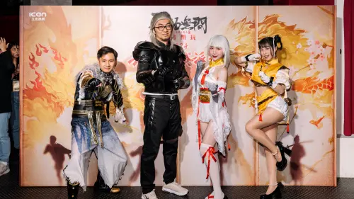 KOL西南、Xargon、美絮子、妲妲 出席觀賽派隊現場與粉絲玩家同樂 ▲KOL西南、Xargon、美絮子、妲妲 出席觀賽派隊現場與粉絲玩家同樂