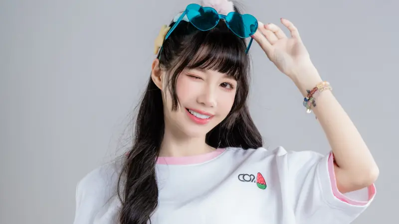 ▲樂天啦啦隊女神筠熹曾被數千日本網友批評「沒禮貌」，還有網友指控她蹭李多慧流量，狠酸：「沒李多慧妳什麼都不是。」首度吐露背後無奈心聲。（圖／筠熹提供）