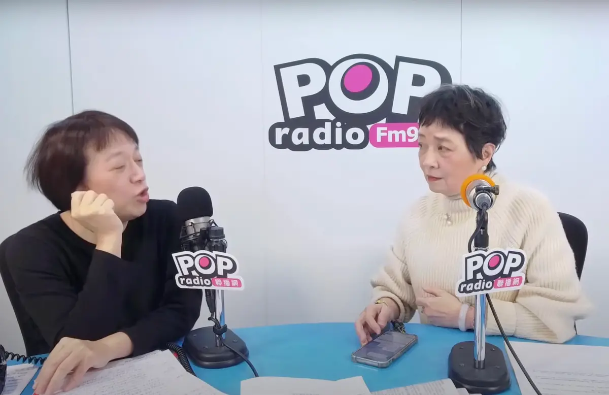 ▲朱蕙蓉（右）驚爆引薦她幫忙當人頭開公司的就是蔡壁如。（圖／POP Radio《POP搶先爆》YT，2024.12.17）