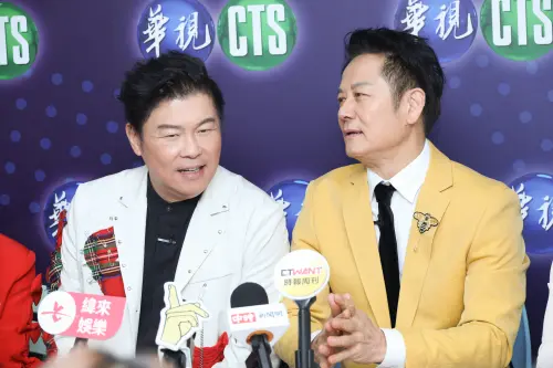 ▲曾國城（左）與徐乃麟（右）在錄製《天才衝衝衝》前針對黃子佼事件的答話，讓網友不滿，引火上身，曾國城還丟了代言與節目主持。（圖／記者陳明安攝影）