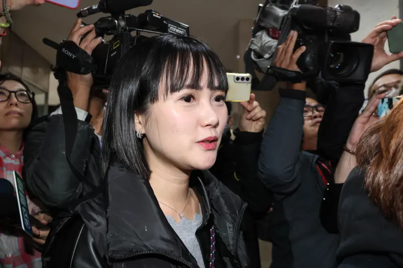 ▲民眾黨發言人吳怡萱表示,截至25日早上9時25分,民眾黨都還沒收到柯文哲的辭職信。(圖/記者朱永強攝)